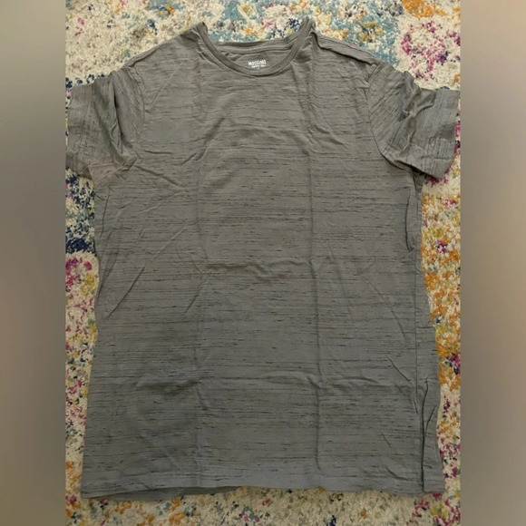 Grey Mossimo L Shirt - Picture 1 of 3